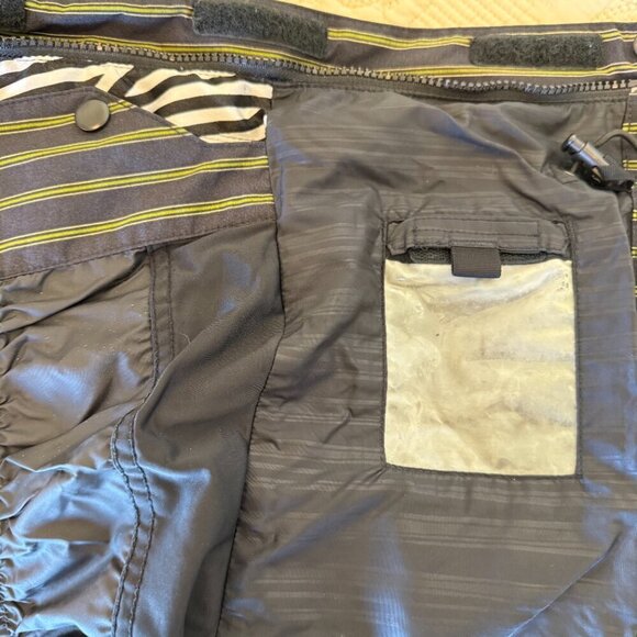 The White Collection limited edition men's ski snowboard jacket by Burton size M - Picture 5 of 9